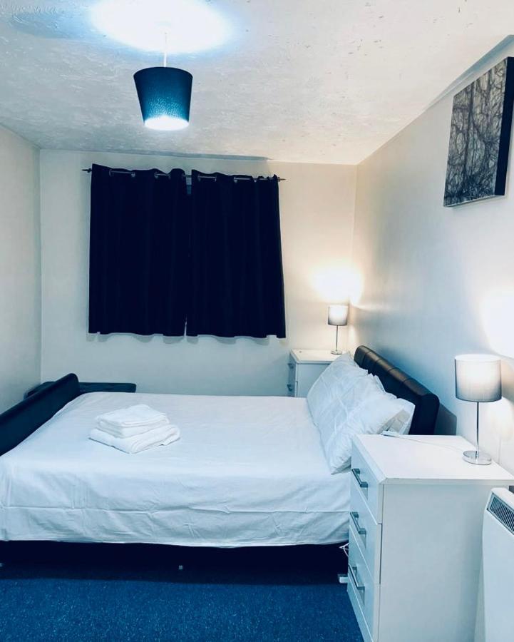 Service Apartment Thamesmead  Exteriör bild
